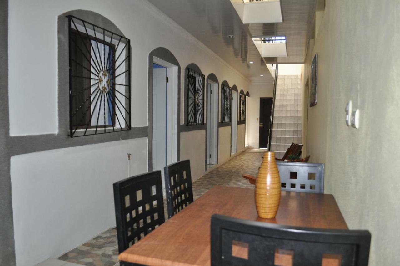 Hotel Casa Blanca León Exterior foto